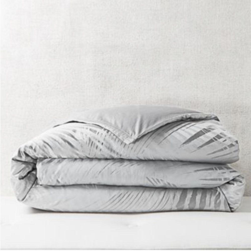 Hudson Park Collection
Palmetto Cotton Silk Duvet
Cover, King